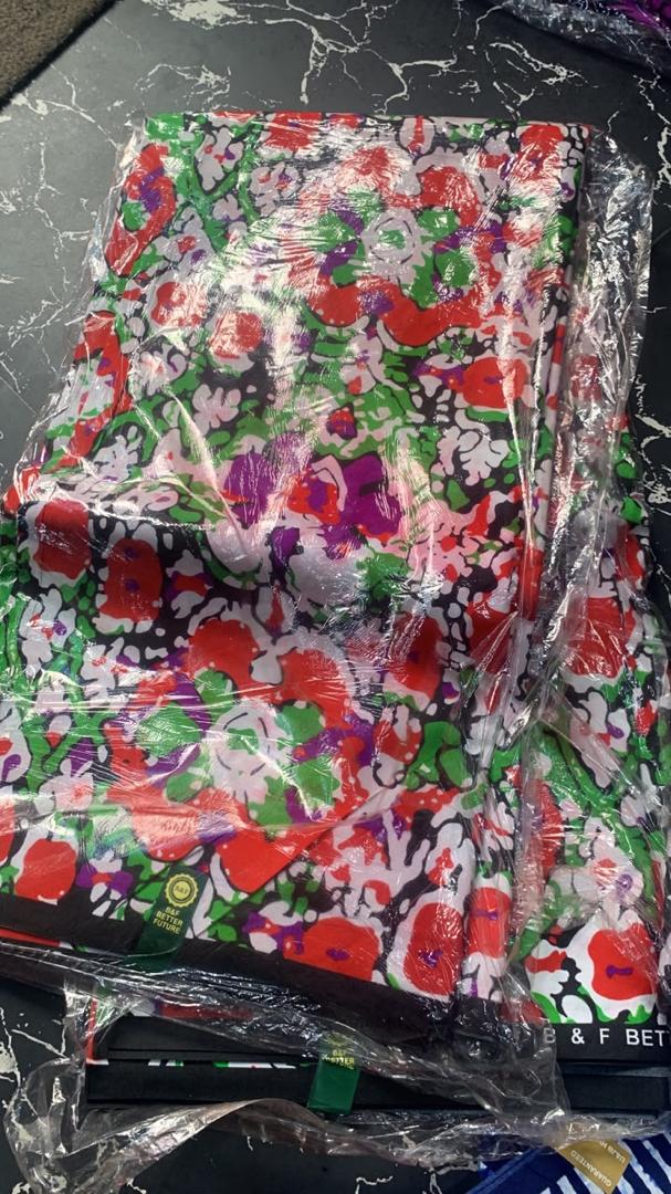 Red & Green Floral B&F Wax — 6 yards